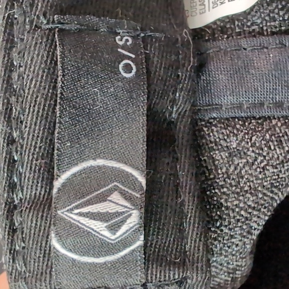 Men's Gray/Tan Quarter Fabric Snapback Hat by Volcom,O/S. - Picture 9 of 10